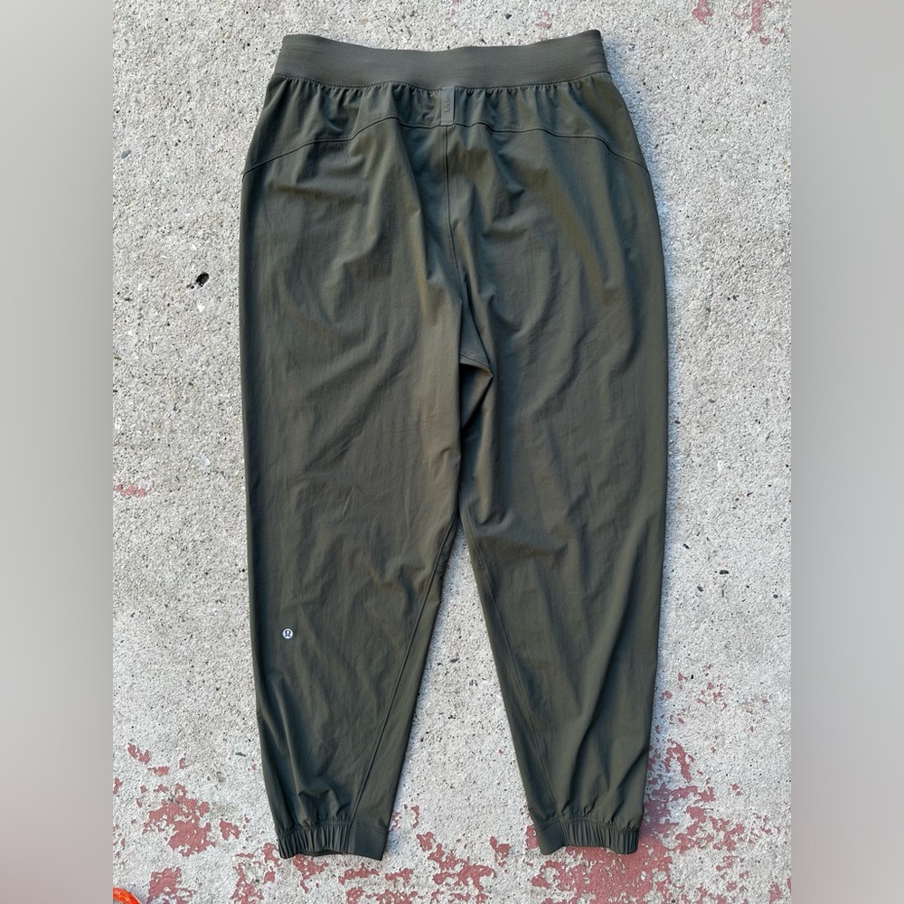 Lululemon Adapted State High-Rise Jogger Size 10 Gray Athleisure Run READ - Picture 8 of 13